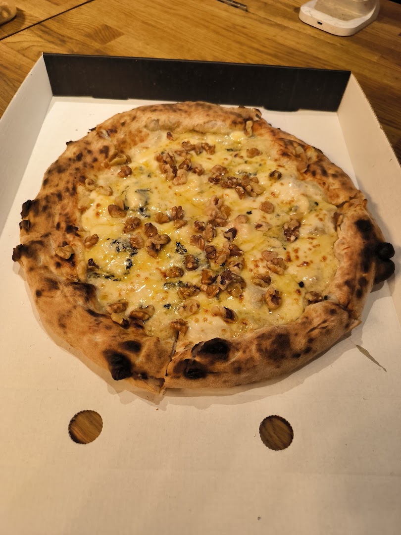 Tiago's Pizza Van · Photos 10